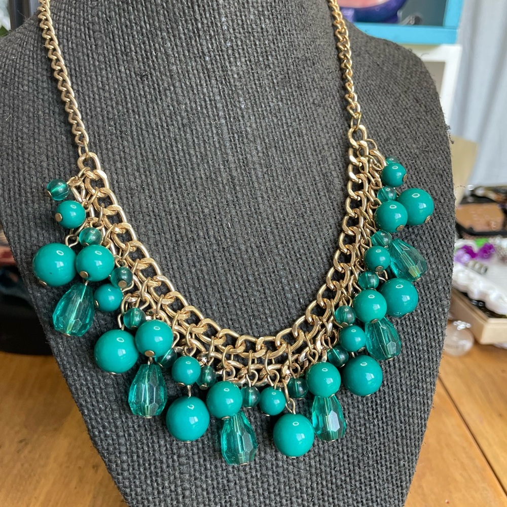 Gold and Green Beaded Adjustable Necklace